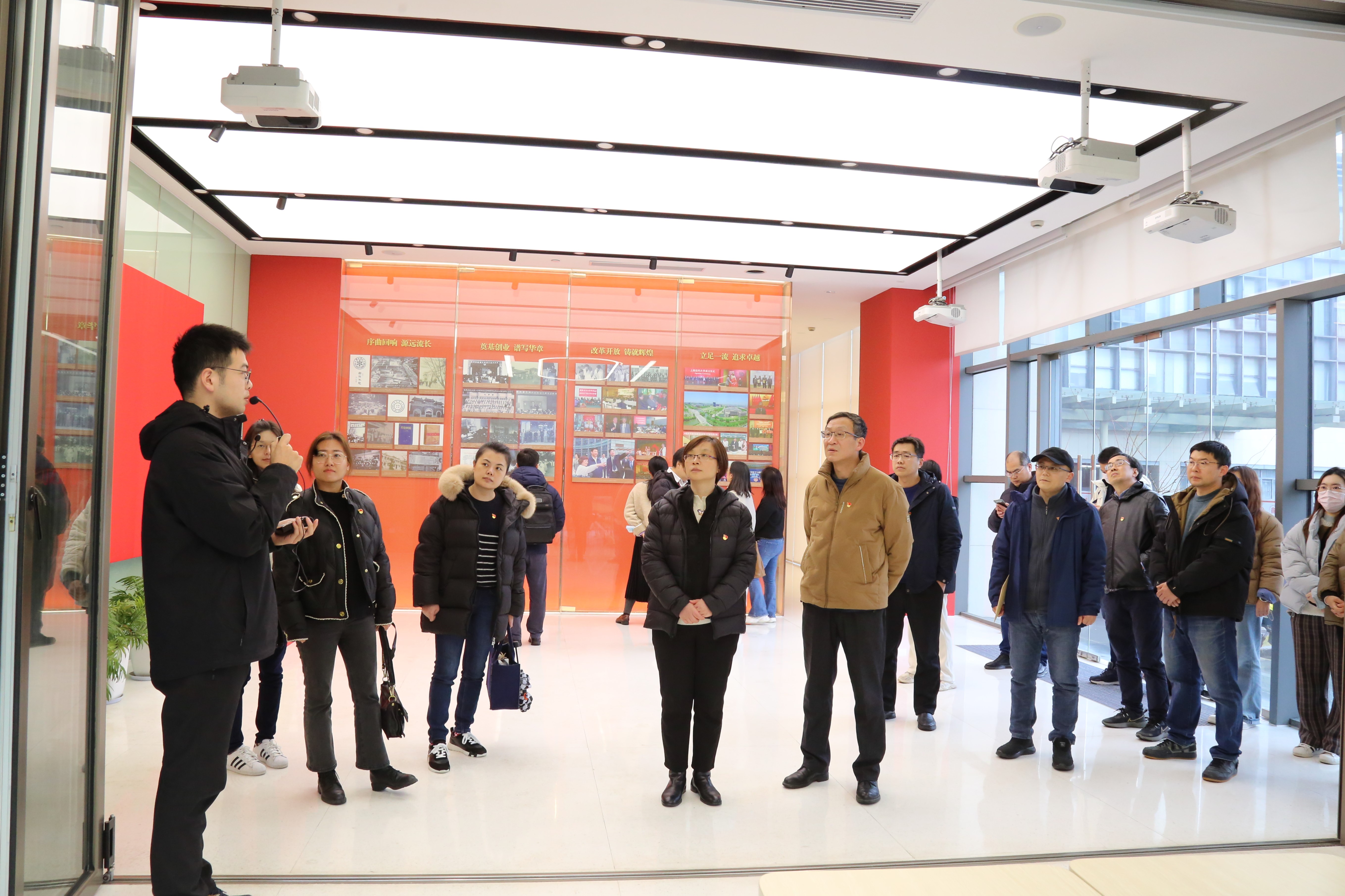 O34B9881.JPG O34B9881.JPG